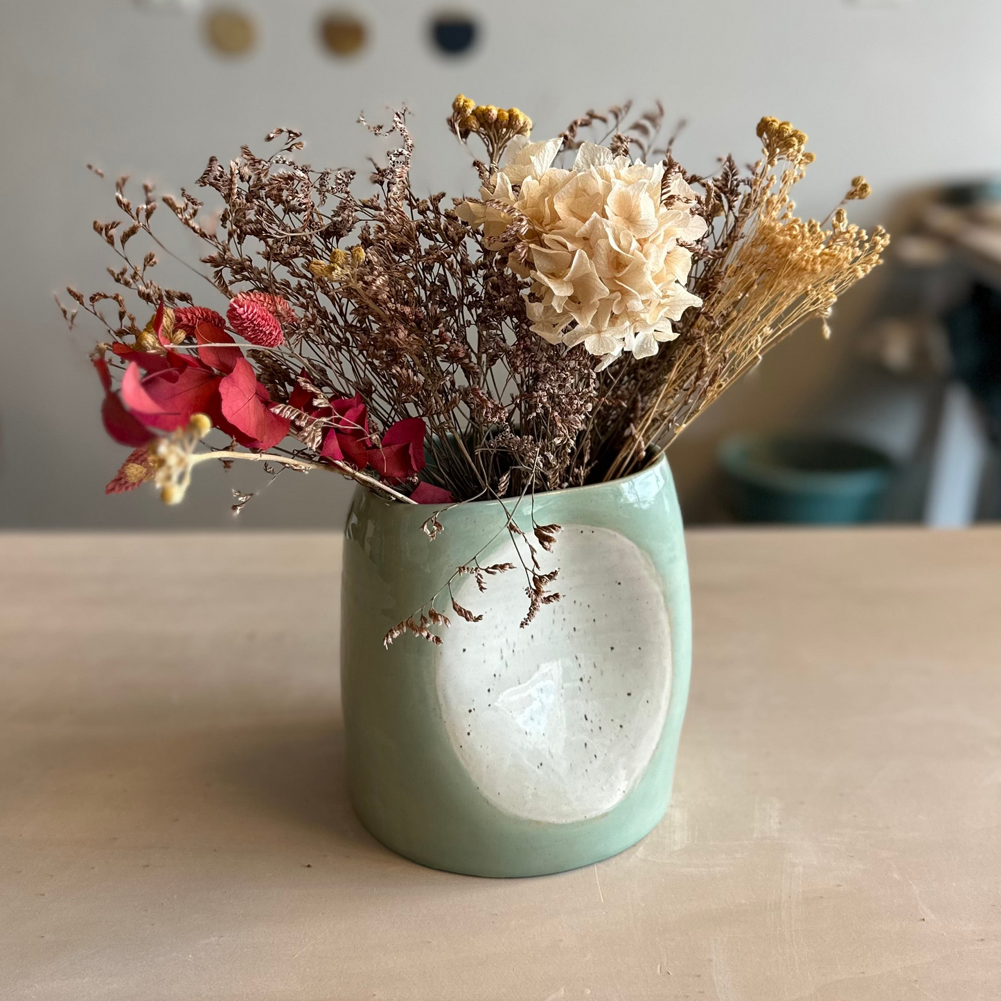 Souvenir de grossesse • Empreinte de ventre sur vase (45min) - Cà Phê Studio