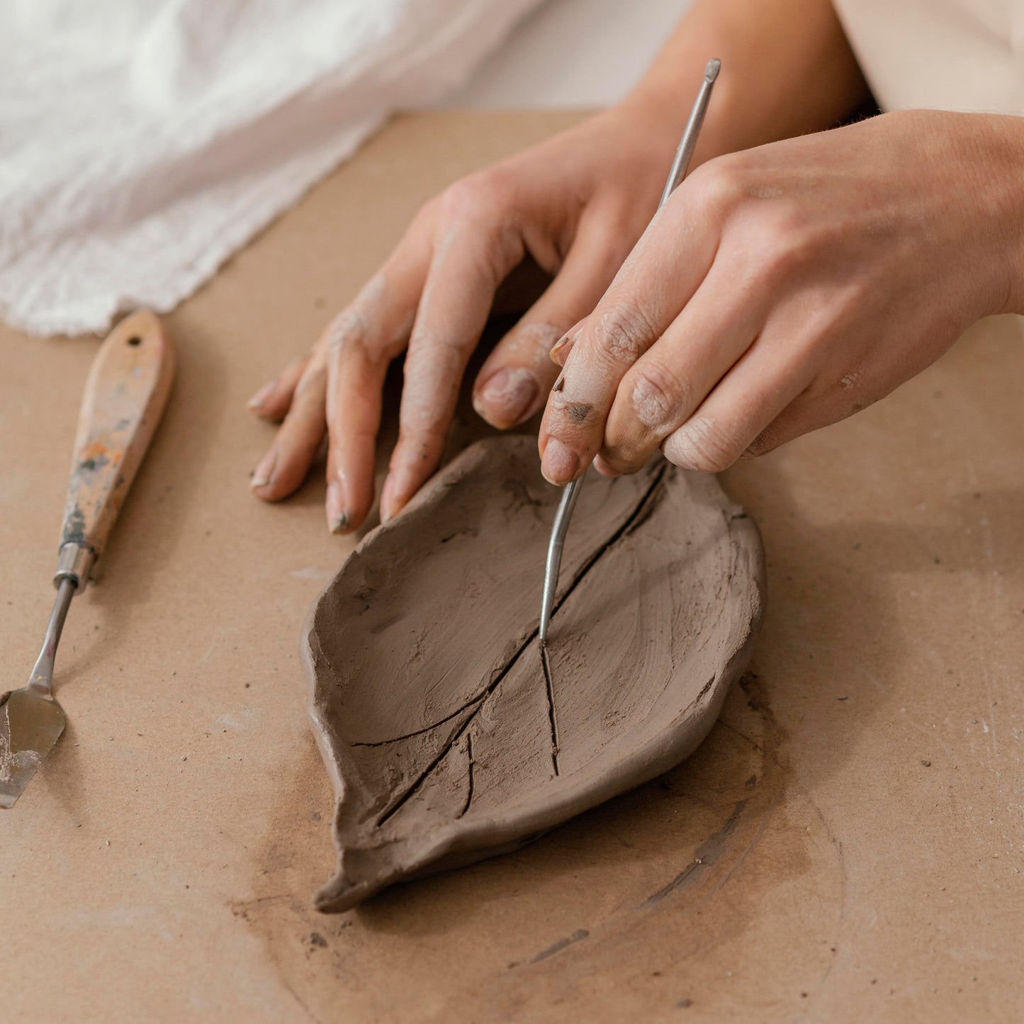 Crée l’objet de ton choix • Modelage libre (2h30)