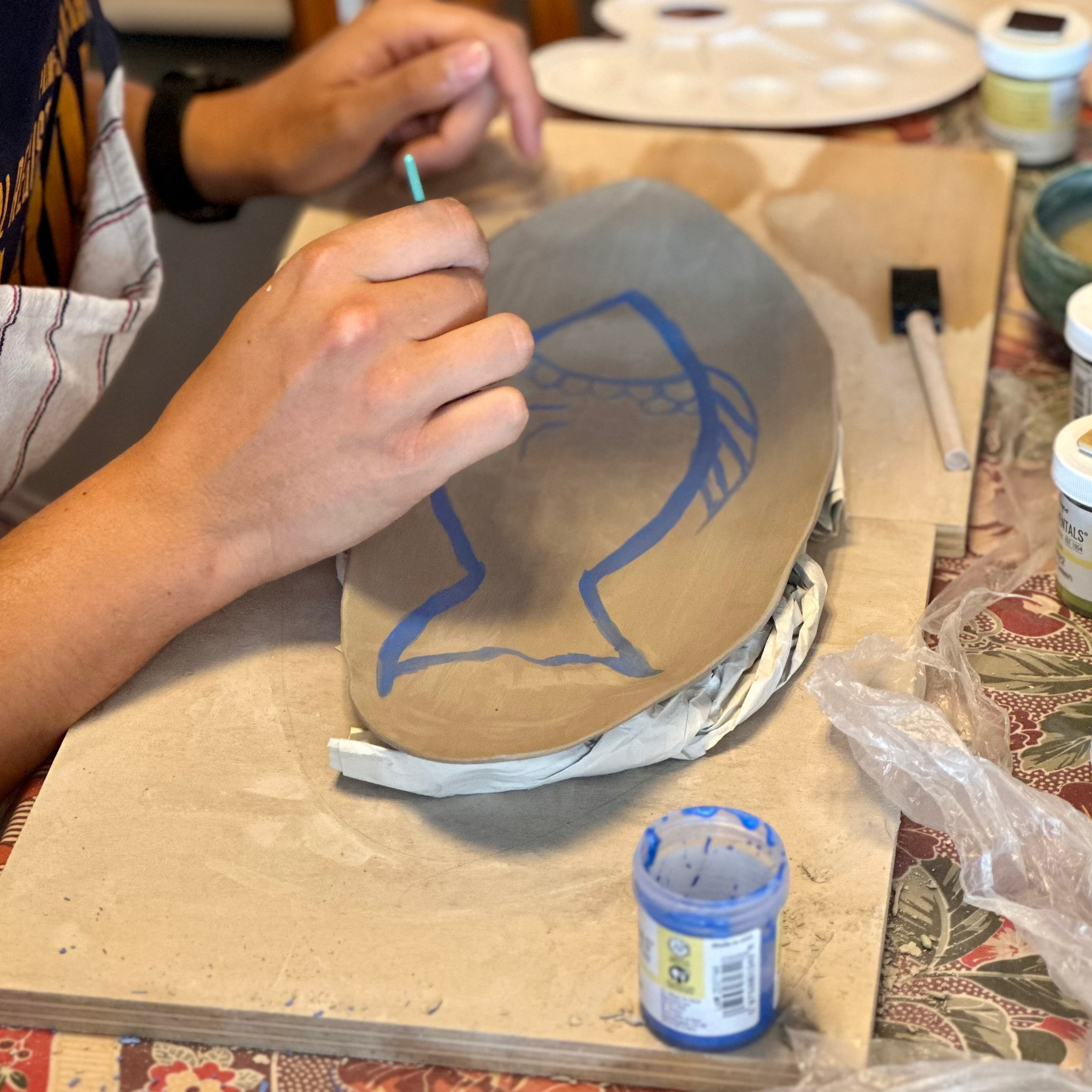 Création d'un plat lors d'un atelier modelage à Toulouse